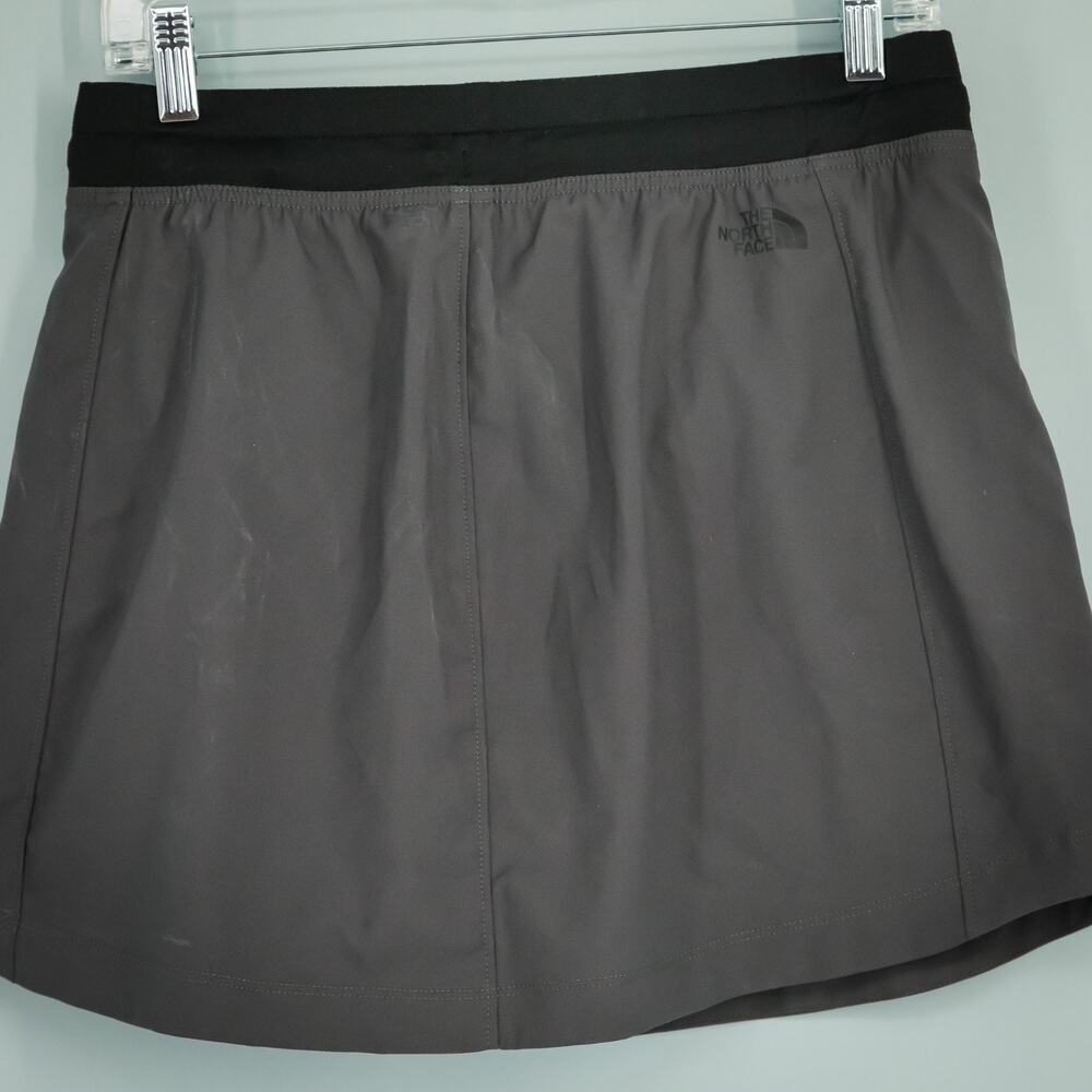 The North Face Size Medium M Gray Black Drawstring Zip Pocket Athletic Skort - Picture 4 of 9